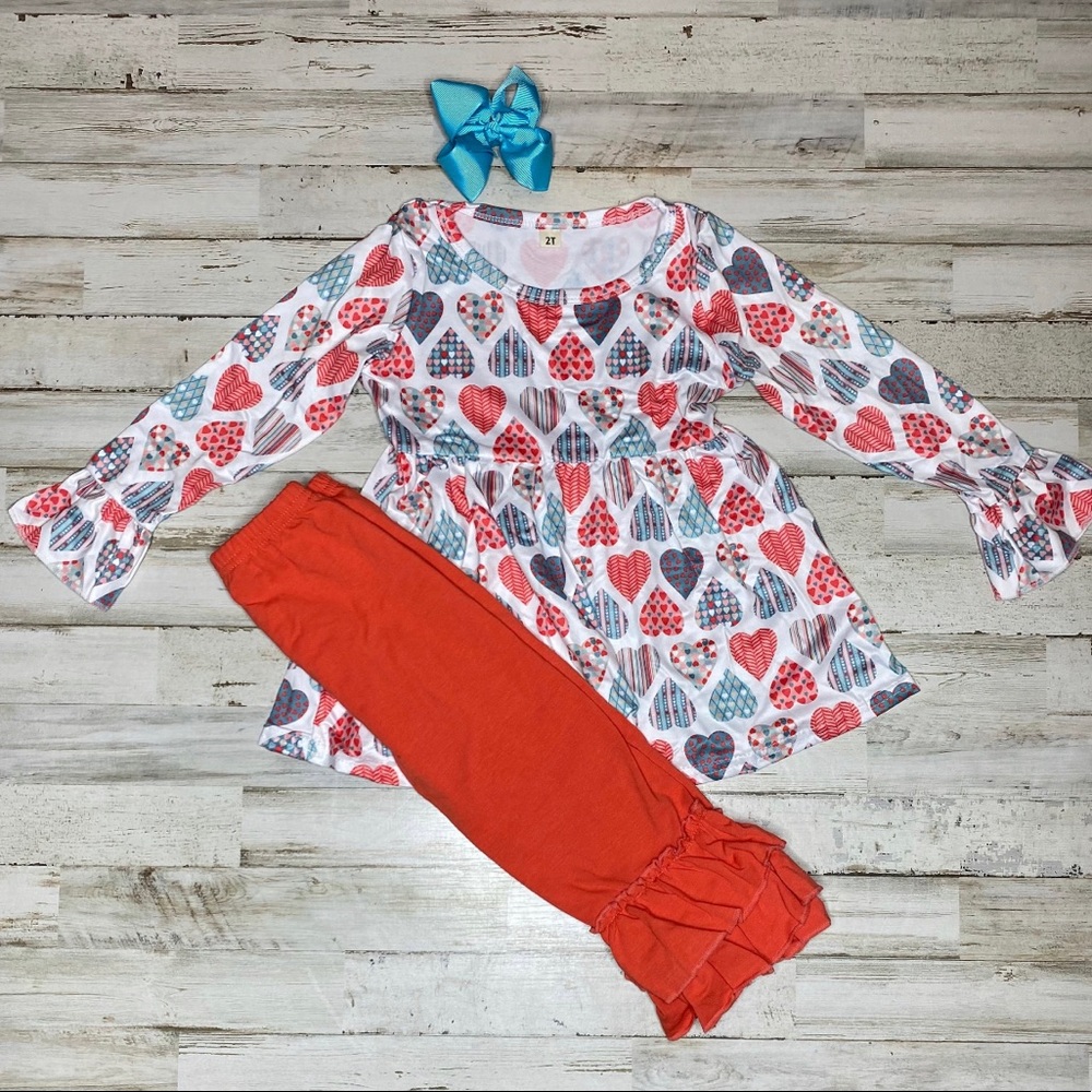 NEW IN BAG Heart Ruffle Set